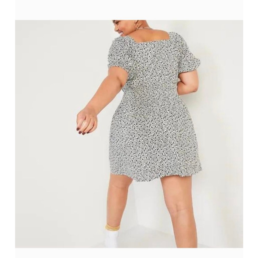 Old Navy Floral Size 4X White Black women's mini cottage core puff sleeves dress - Picture 2 of 9